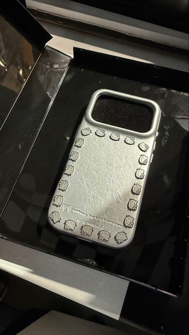 iPhoneアクセサリー Urban Sophistication Hello Kitty