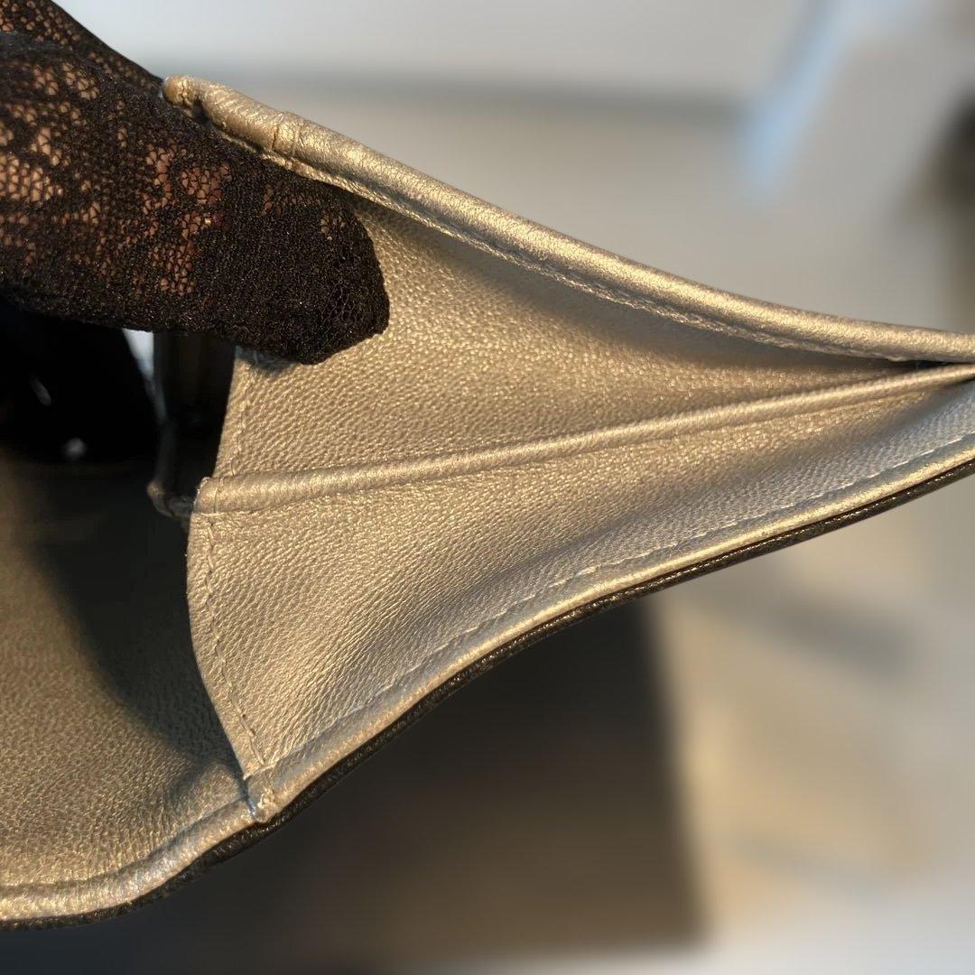 ［正規品］美品　CHANEL カメリア　長財布　　シリアルシール付き