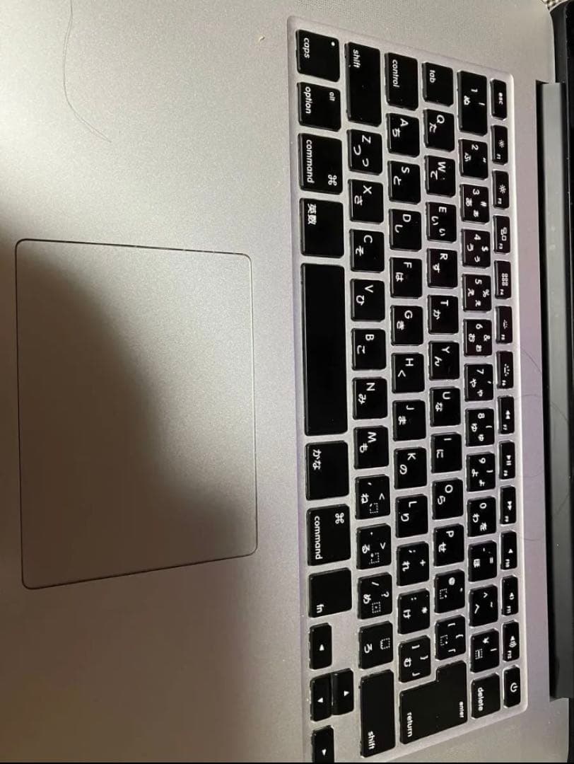 Mac,OS 最新sequoia,win採用抜群の操作性15インチバッテリー新品