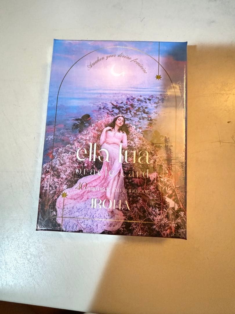 イロハ　タロット　オラクルカード　【未開封】