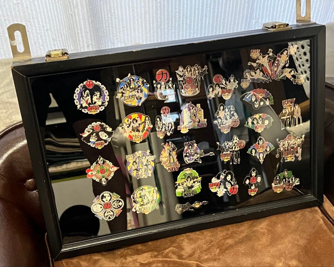 KISS 【HARD ROCK CAFE】 ピンバッジ 31個セット