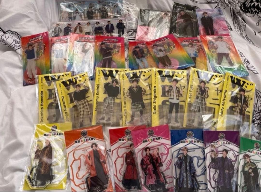 本日限定価格　WEST 歴代アクリルスタンドセット