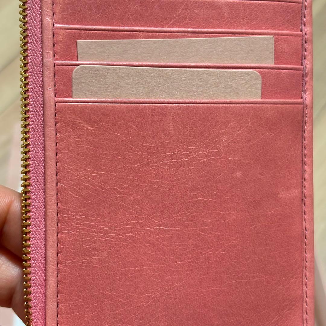 【にゃん】MIUMIU ミュウミュウ フラグメントケース