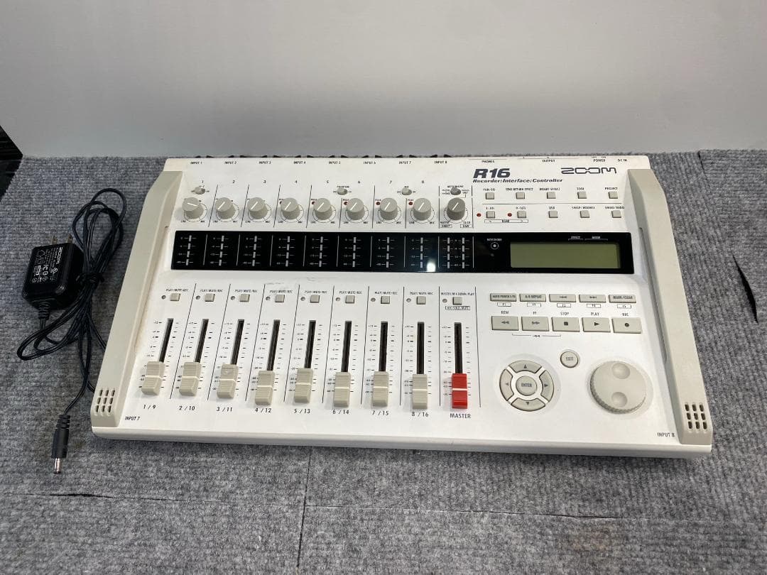 ZOOM R16 MTR マルチトラックレコーダー