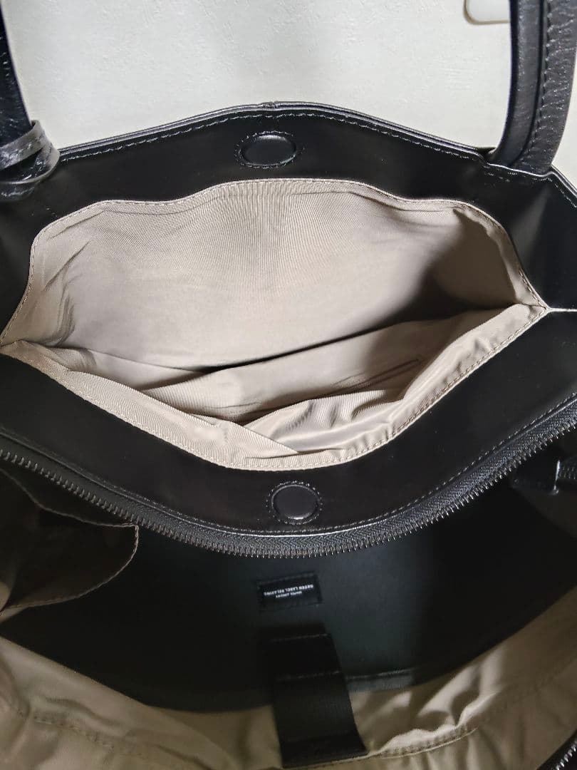 【週末値下】グリーンレーベルリラクシング　黒A4トートバッグ　ビジネスバッグ