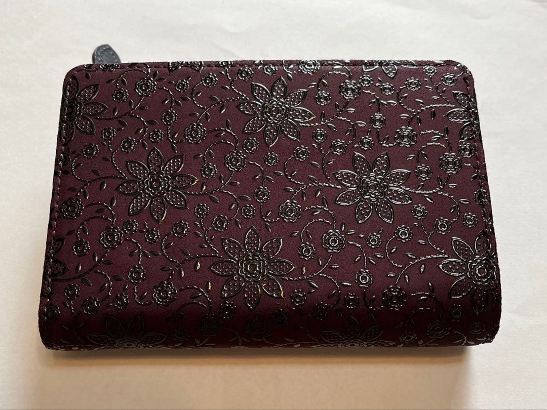 新品未使用　印傳屋　二つ折り財布