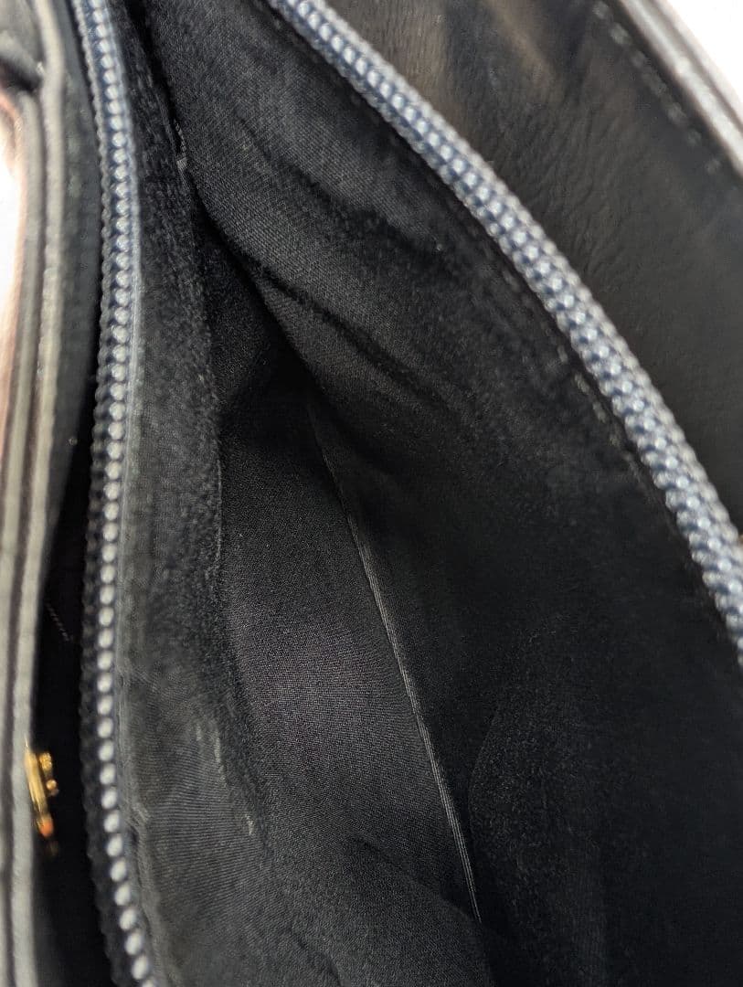 専用品。BURBERRY ブラックレザー ハンドバッグ