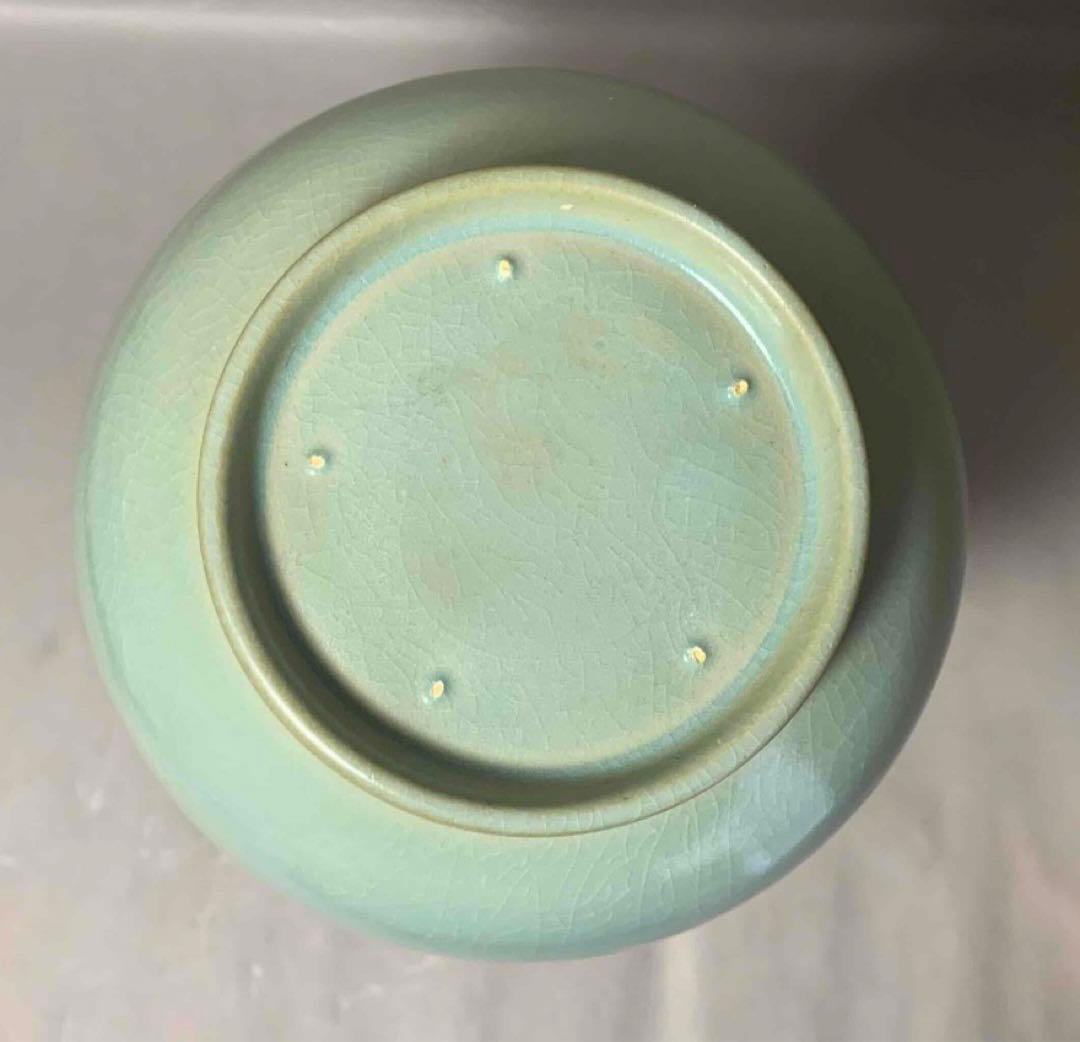 中国 輪花口肩衝瓶　u6230952