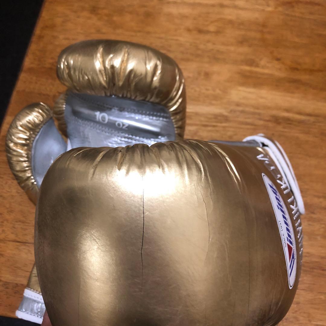 Winning ボクシンググローブ 10 oz ゴールド