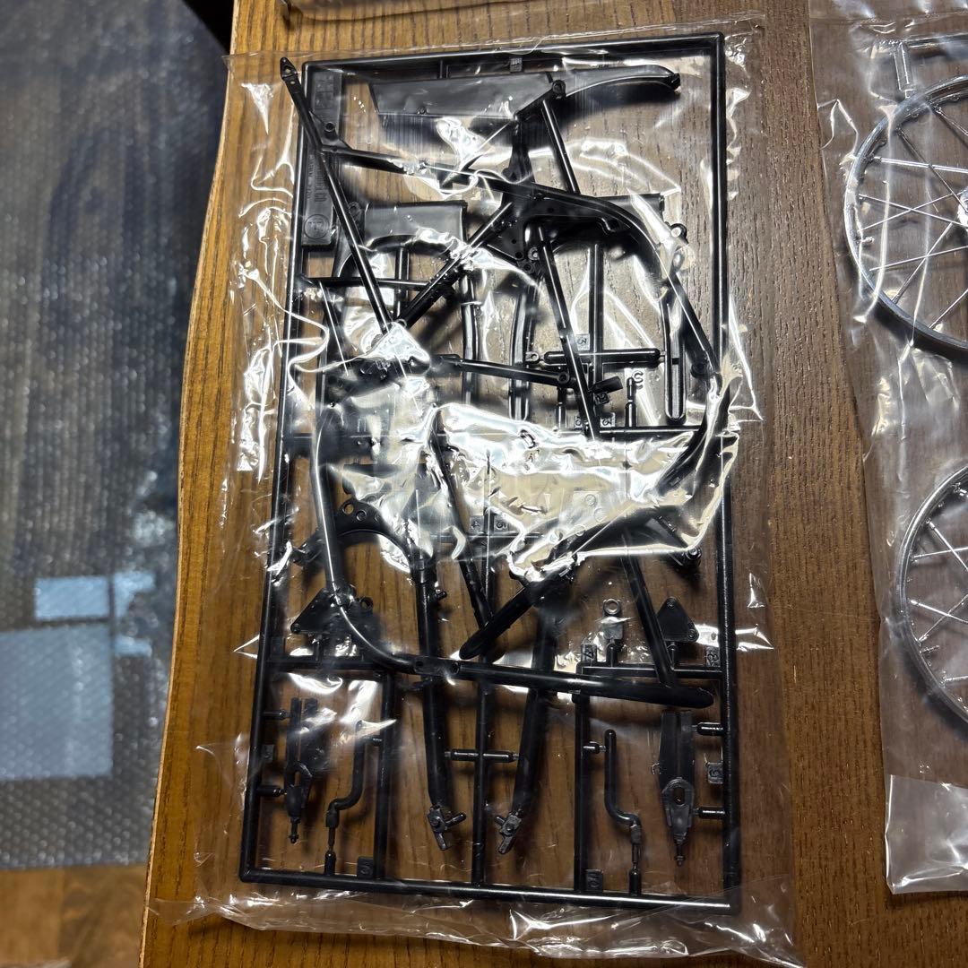 タミヤ　オートバイ　プラモデル　1/6 ホンダ　　ドリーム　CB750 FOUR