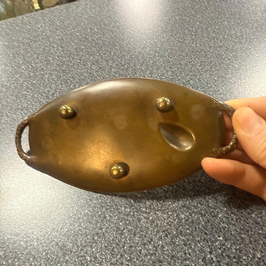 ブロンズ製松の枝トレイ