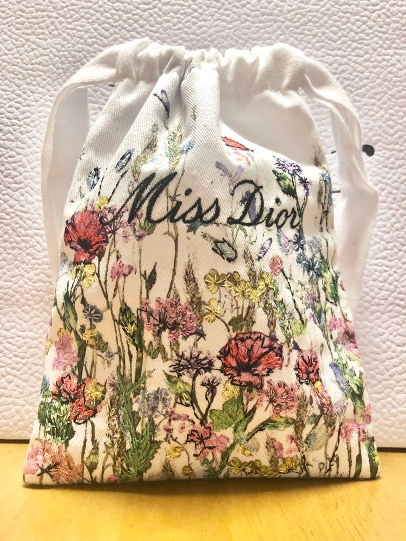 Dior 刺繍巾着ポーチ