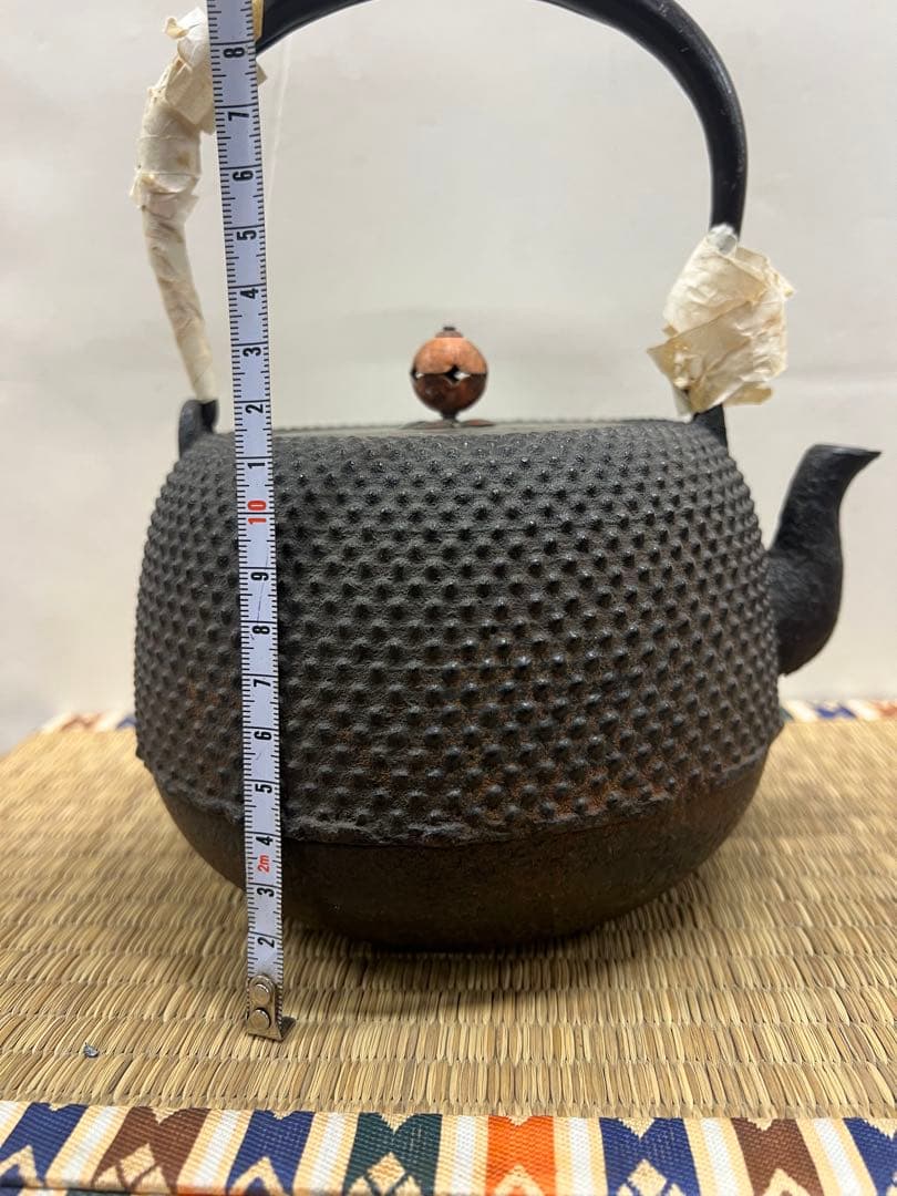 鉄製 鉄瓶 凹凸デザイン