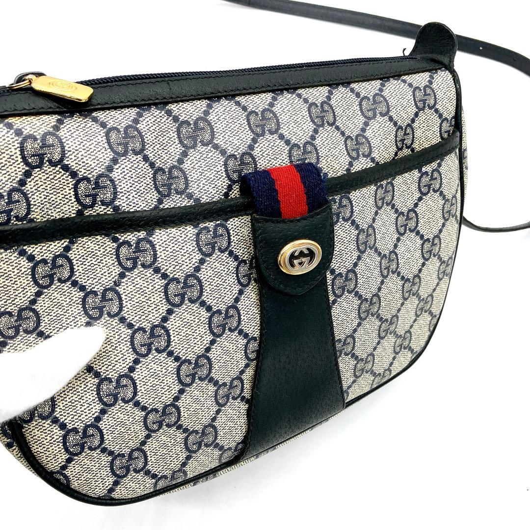 【GUCCI】ショルダーバッグ　GGスプリーム シェリーライン　ベージュ　自立