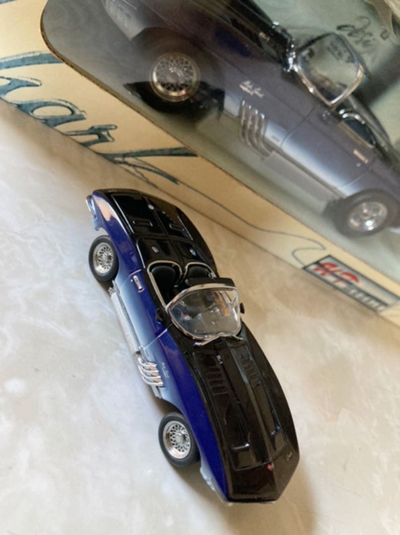 マコシャーク UTmodels 1/18 & おまけの 1/43 2台セット