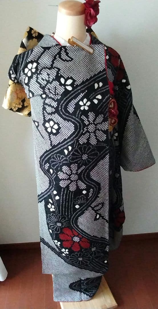 ☆199様　329.黒の総絞り　振袖7点セット　正絹　フルセット　成人式