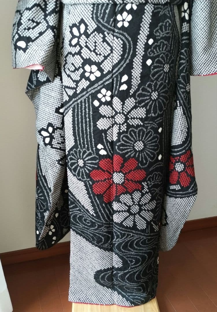 ☆199様　329.黒の総絞り　振袖7点セット　正絹　フルセット　成人式