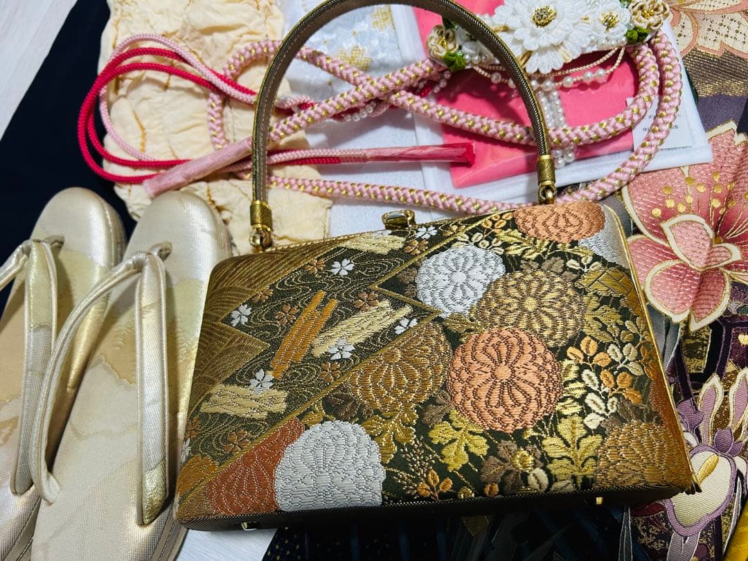 最高級汕頭総刺繍の届いて直ぐお召しになれます お振袖25点フルセット　やまと誂製