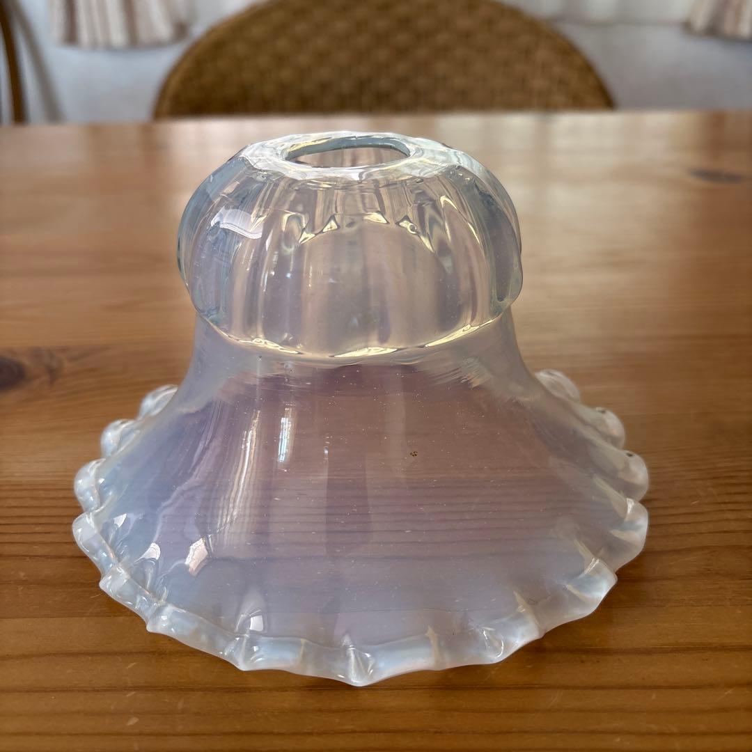 フランスアンティーク　オパールセント　ランプシェード