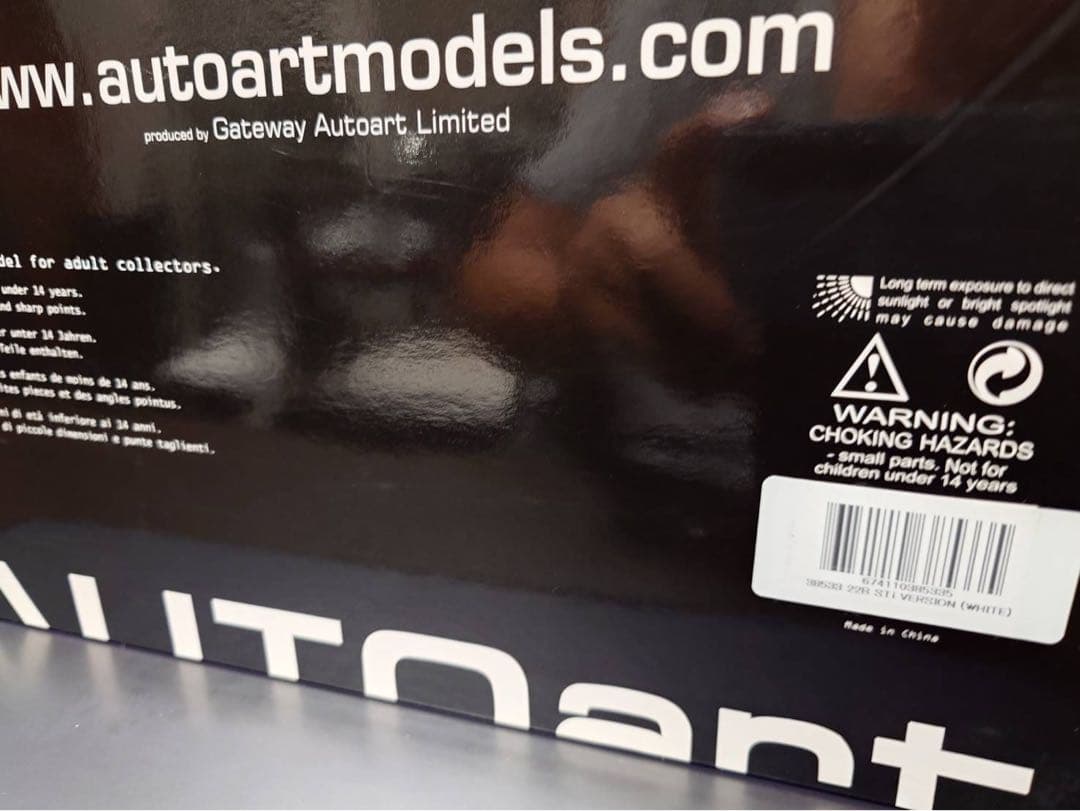 スバル インプレッサ 22B ホワイト 1/18