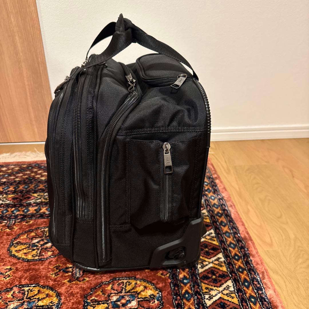 新品Travelpro FlightCrew5 Horizontal