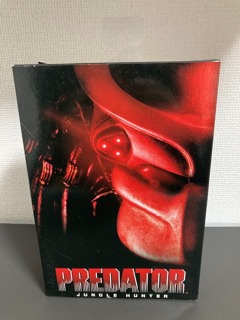 ネカ　NECA ジャングルハンター　プレデター