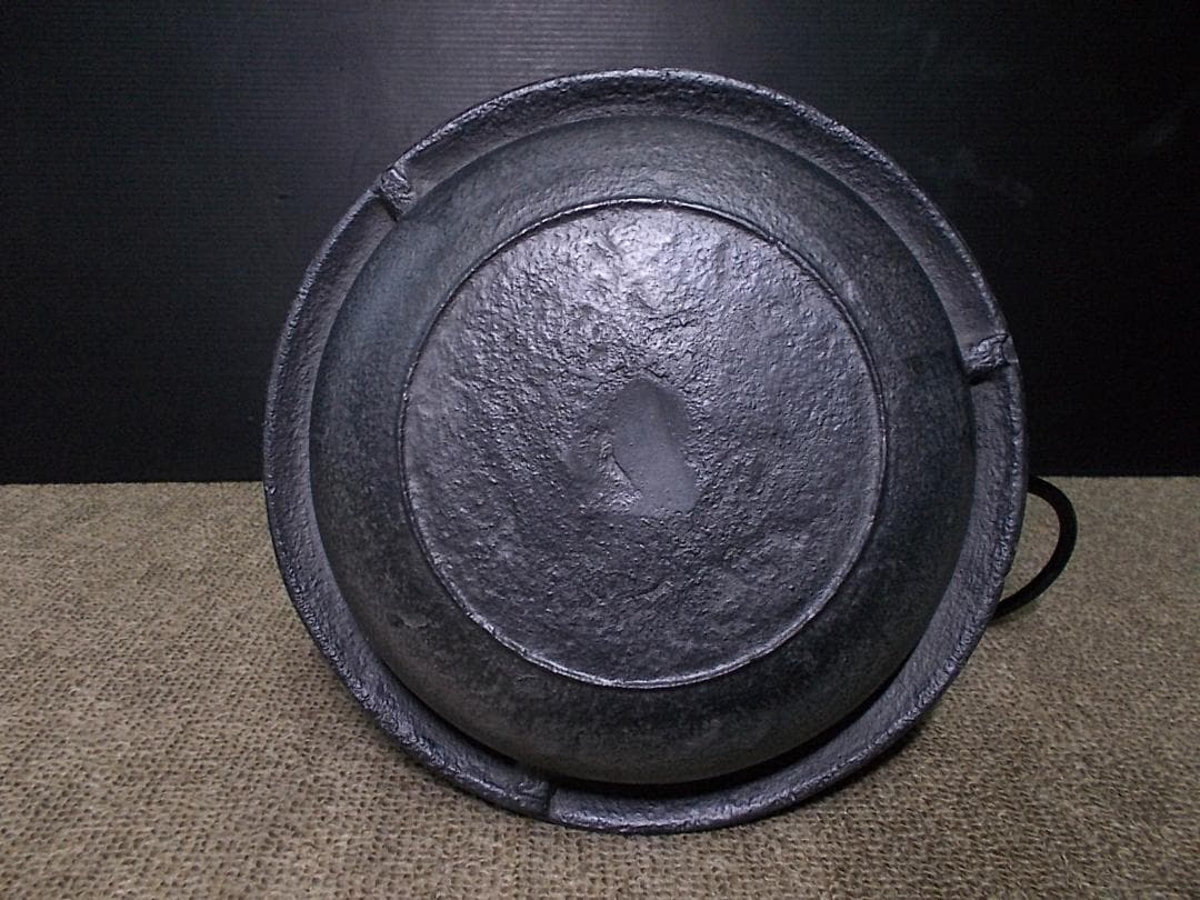 茶道具 風炉釜セット 霰茶釜 釜環 未使用五徳 織部風炉 敷板 前瓦 送料込み