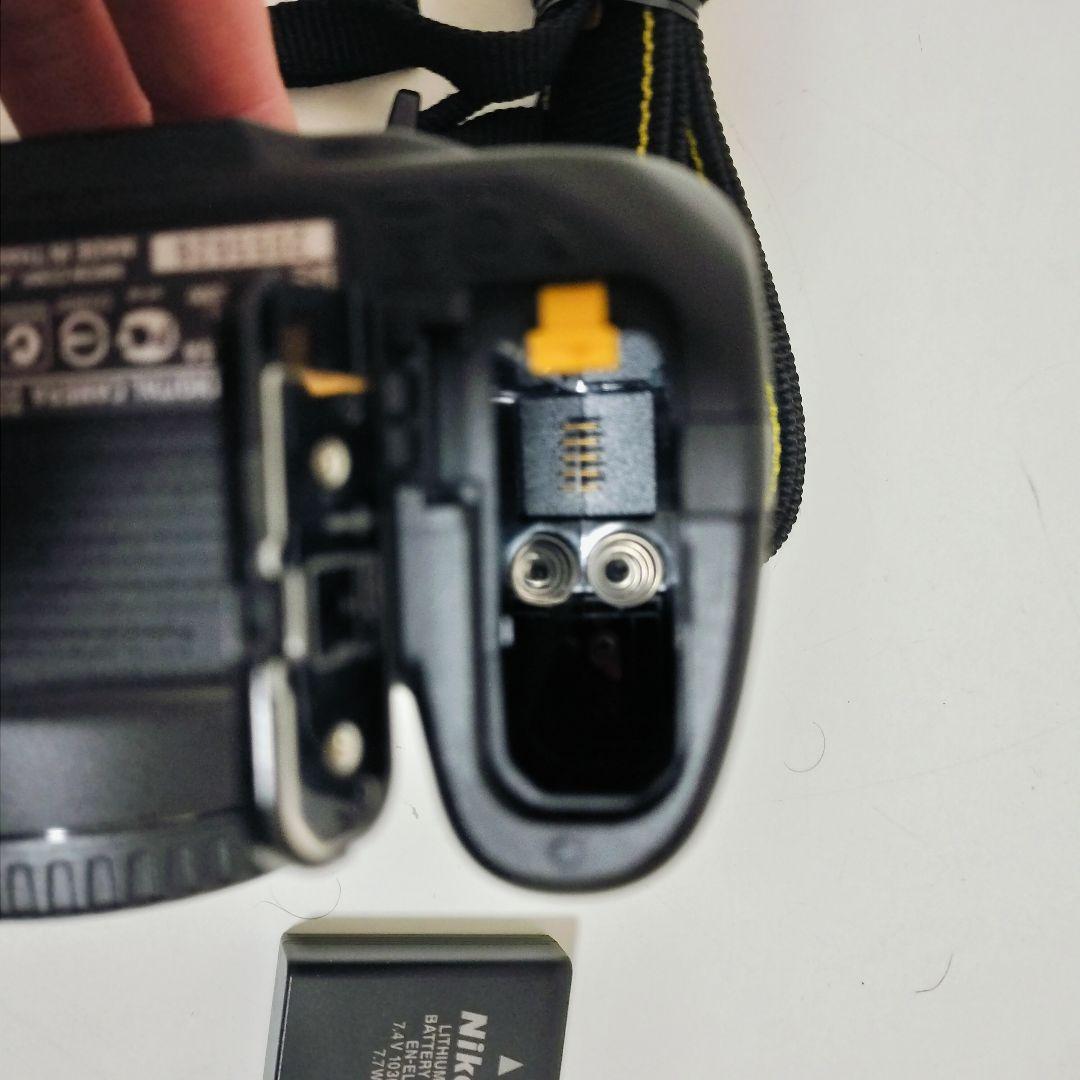 【美品】Nikon ニコンD3200 ボディ＋付属品 デジタル一眼レフカメラ