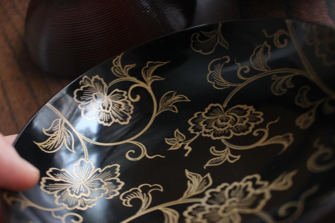時代逸品！極上千筋糸目に優美な見返し唐草蒔絵の映えるお椀2点（検輪島塗雑煮