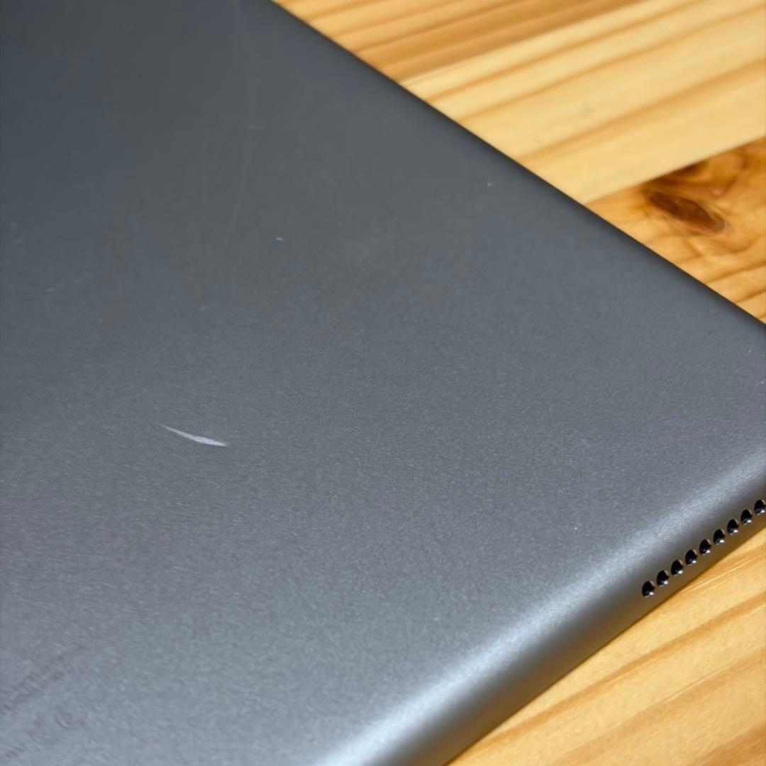 iPad Pro 12.9インチ（第1世代） 32GB 00001