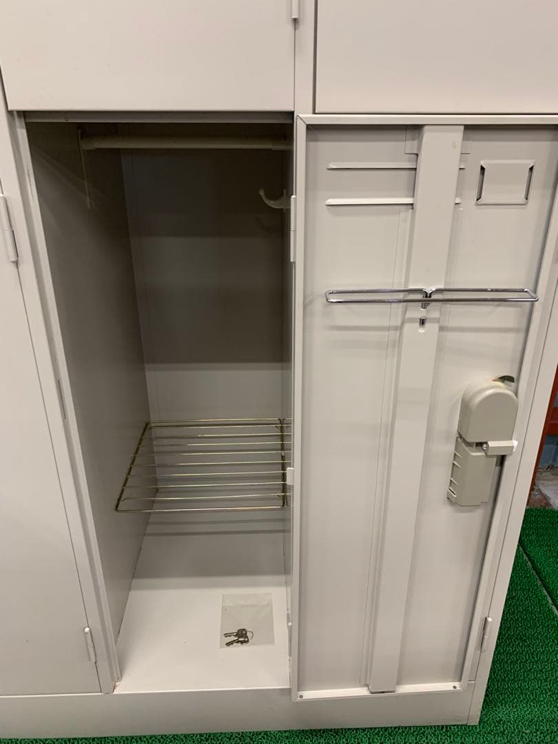 コクヨ　ロッカー　６人用　鍵付　オフィス事務所