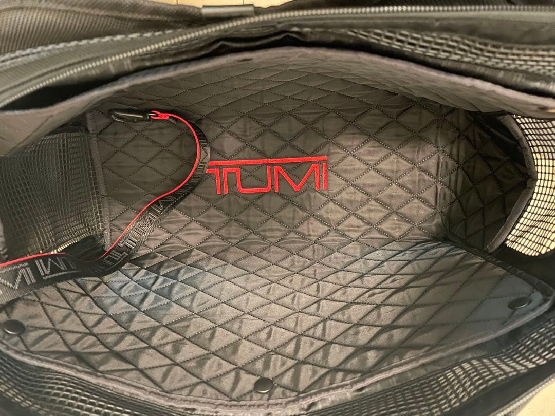 TUMI トゥミ　 ペットキャリー ショルダーバッグ 型式22180DH
