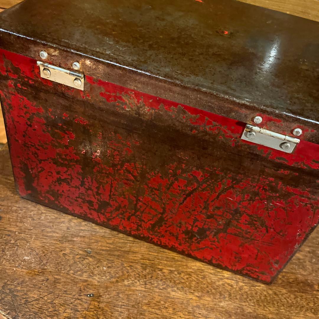 ヴィンテージアイアンボックス