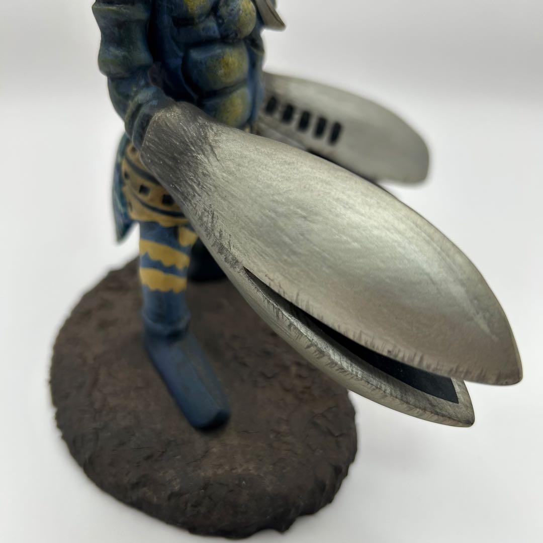 美品　おとなりのかいじゅうフィギュア　バルタン星人　希少