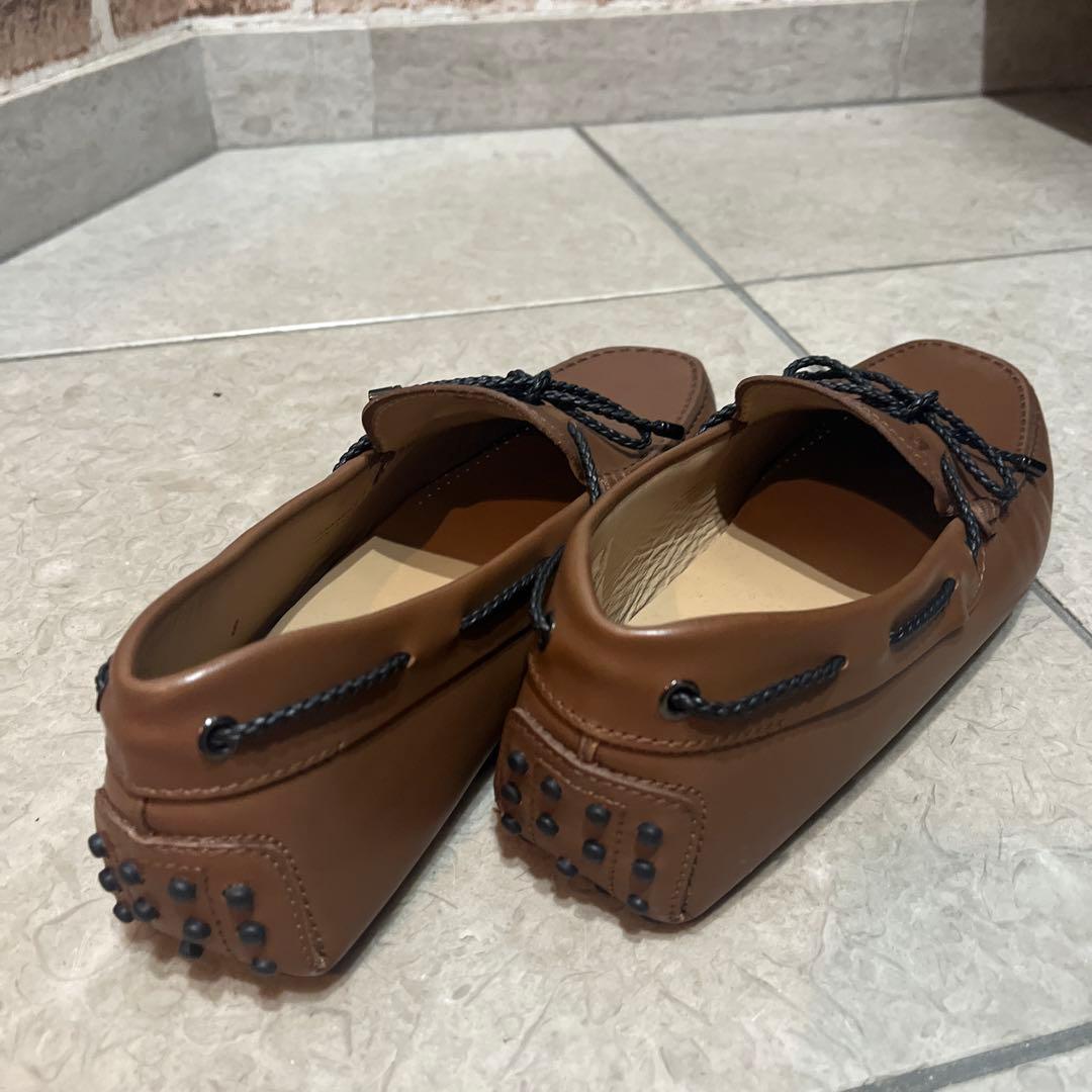 TOD'S ブラウン モカシンメンズ