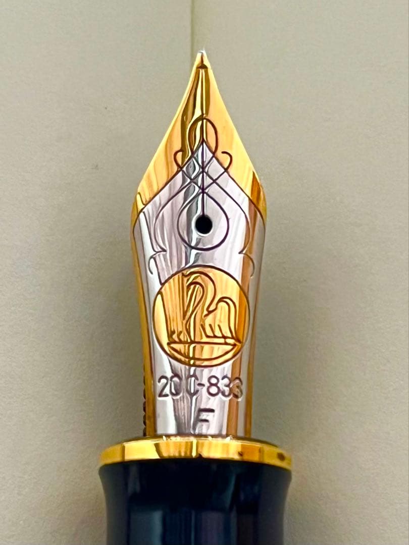 pelican ペリカン　スーベレーン M800 緑縞　20C F 細字