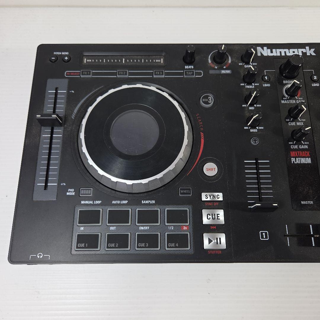 Numark Mixtrack Platinum 4デッキDJ
