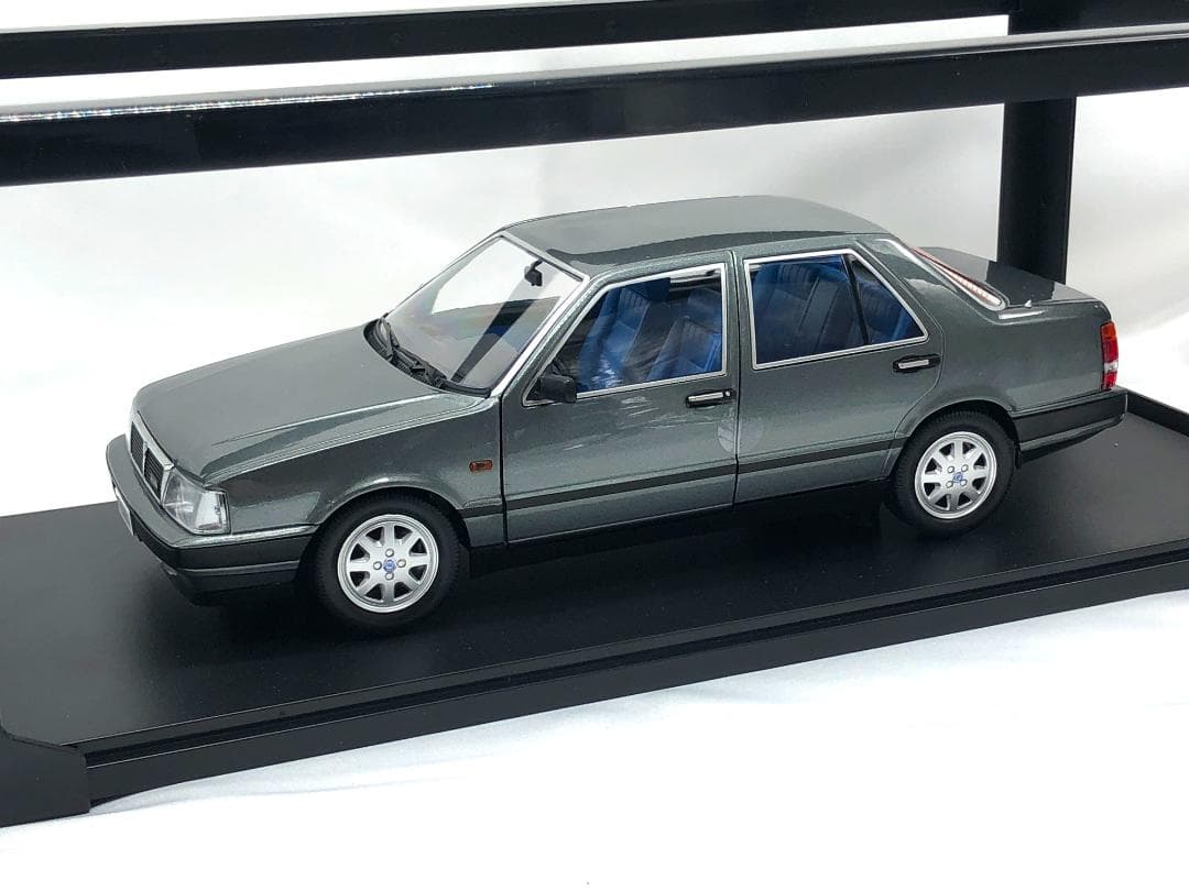 MITICA 1/18 ランチア テーマ ターボ ie1S 1984 グレーメタ