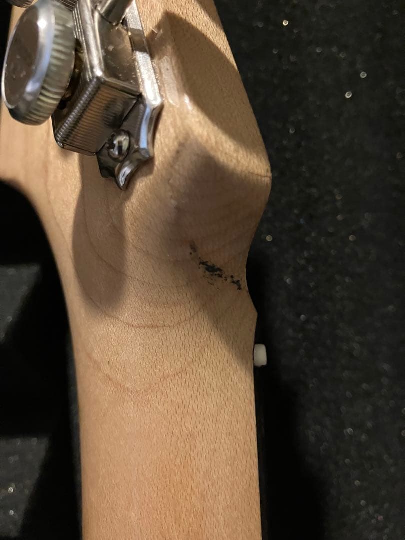 ストラトFenderピックアップ国産ボディとネック アトランシア
