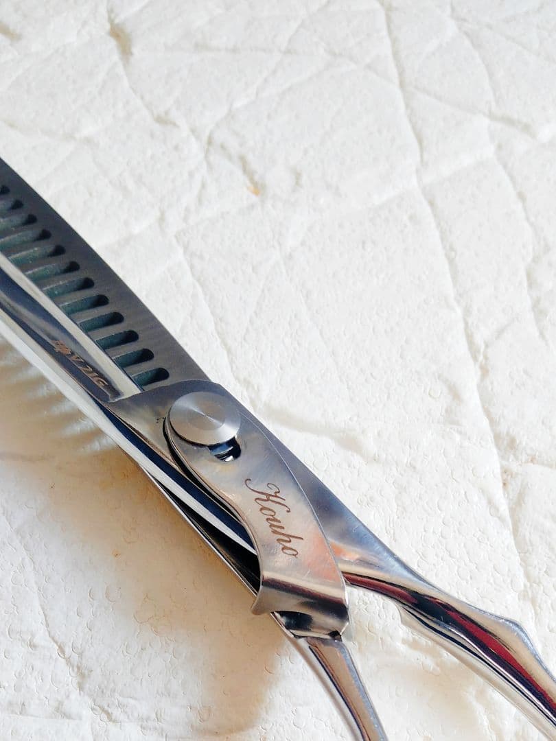 最高級の斬れ味☘　ハイクラス　トリミングシザー　7インチ　ハイパープレート仕様