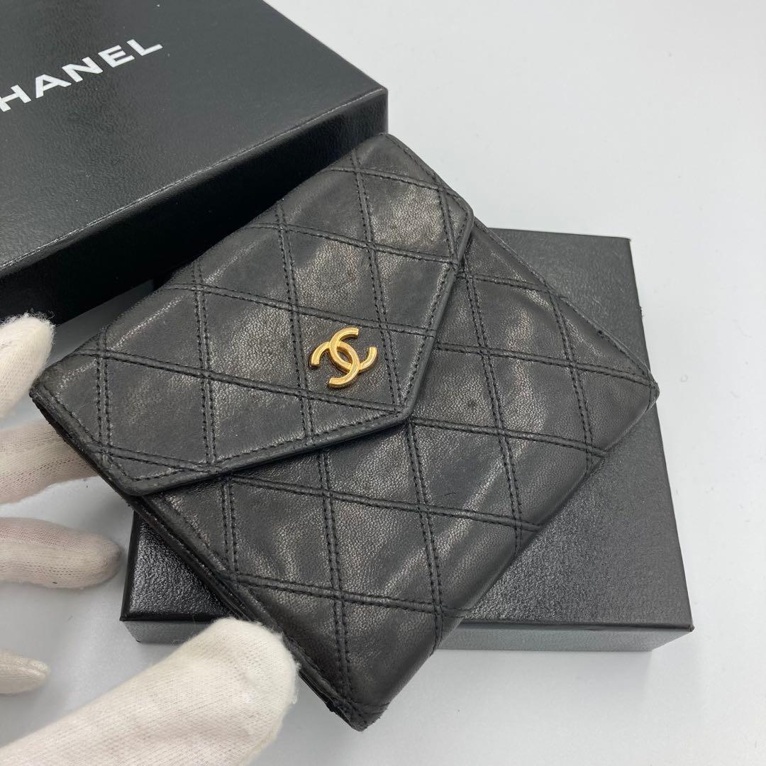 ！美品！　CHANEL シャネル　折り財布　レザー　ココマーク