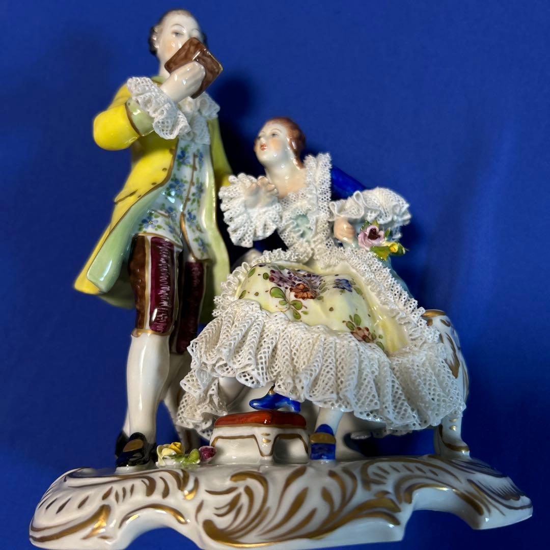 ドレスデンvolkstedt(フォルクシュテット)レース人形フィギュリン