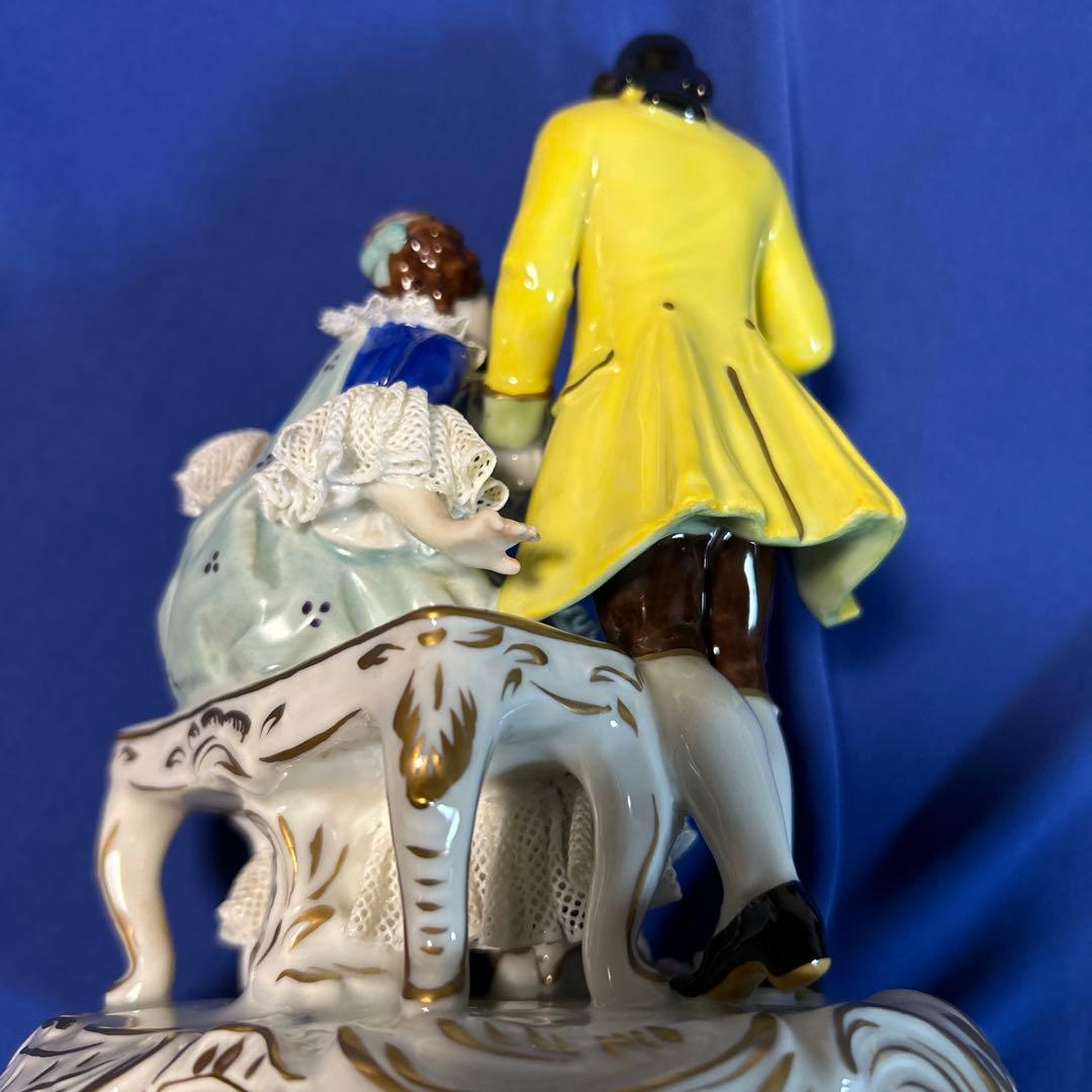 ドレスデンvolkstedt(フォルクシュテット)レース人形フィギュリン