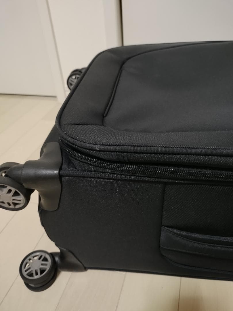 【使用３回】Samsonite　ビーライト４　スピナー55 EXP 機内持込OK