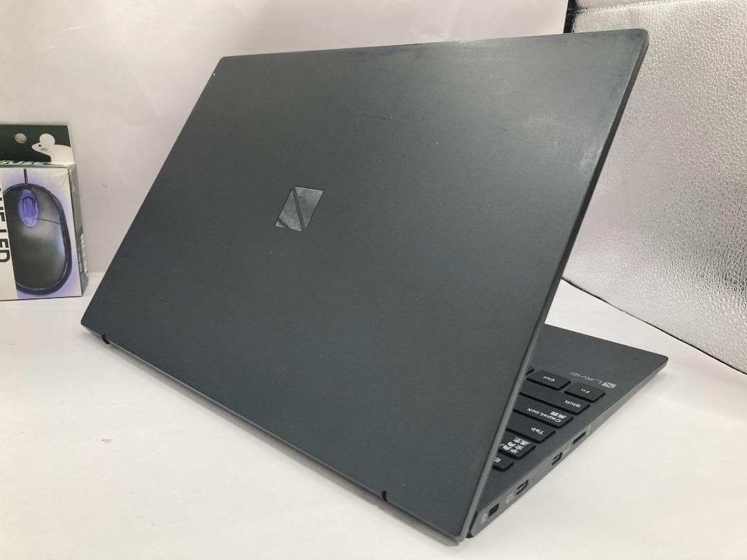 爆速11世代i5/SSD512GB/Office2021/軽量13.3型 NEC