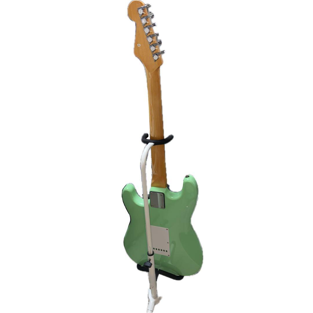 ミントグリーン エレキギター ストラトキャスタータイプ　fenderケース付き