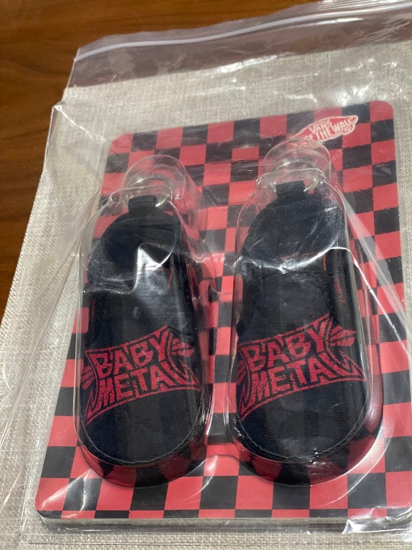 【新品未開封】BABYL × VANS THE ONE限定キーホルダー