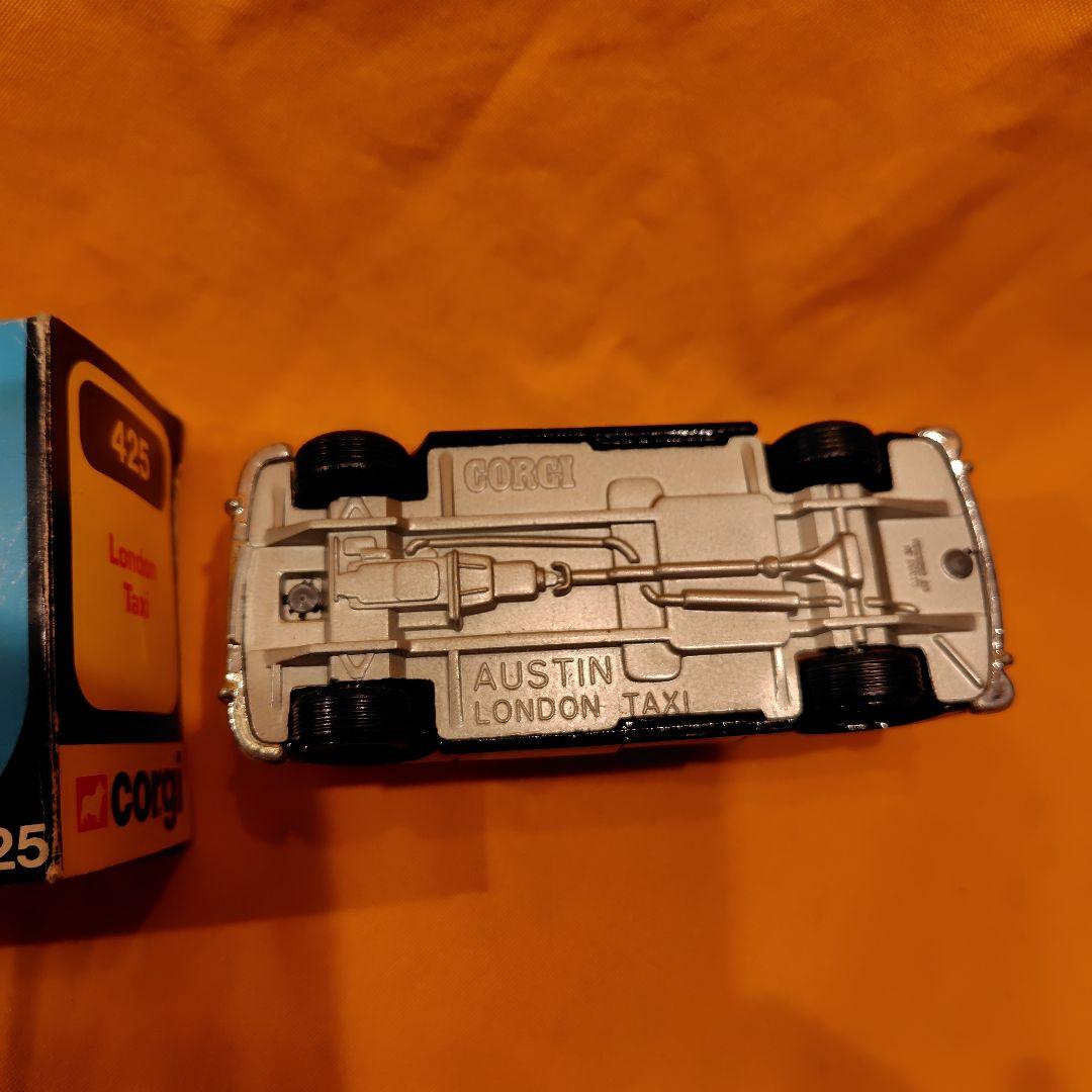 ミニカー corgi London Taxi 425