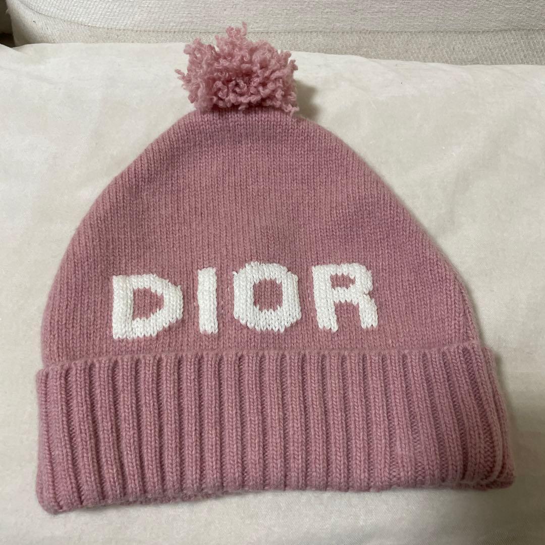 DIOR ディオール　ニット帽　ボンボン付きカシミヤウール　ロゴ入り　ピンク