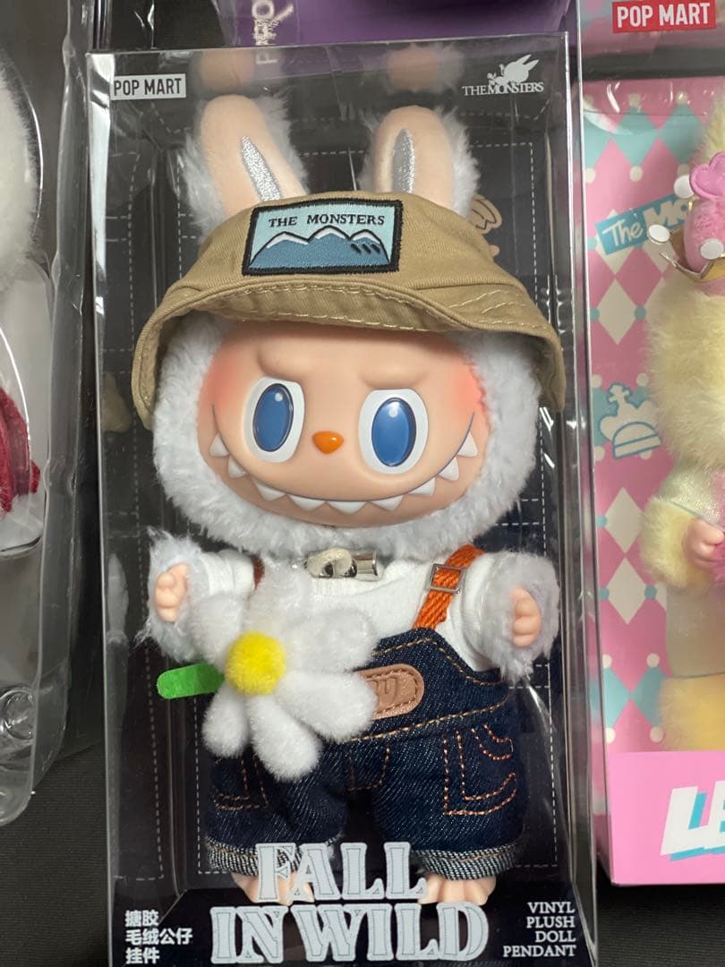 ポップマートMonster Labubu ラブブ　ぬいぐるみペンダント　4点